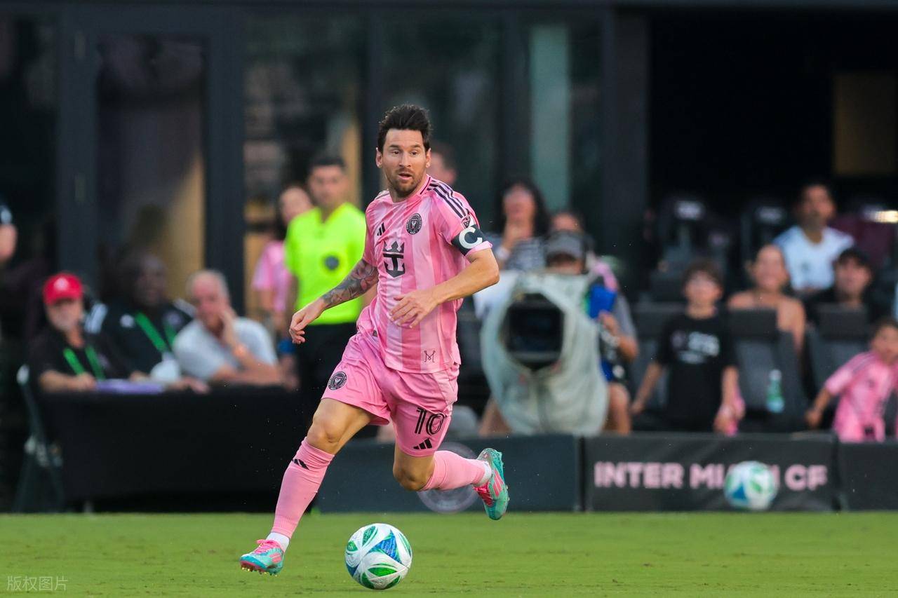 九游娱乐-包含梅西新星重要助攻表现突出，西班牙队前途光明！热度持续攀升的词条